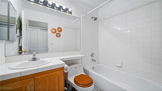 5213 Red Glory Drive, Las Vegas, NV 89130