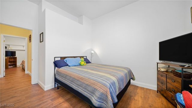 5213 Red Glory Drive, Las Vegas, NV 89130