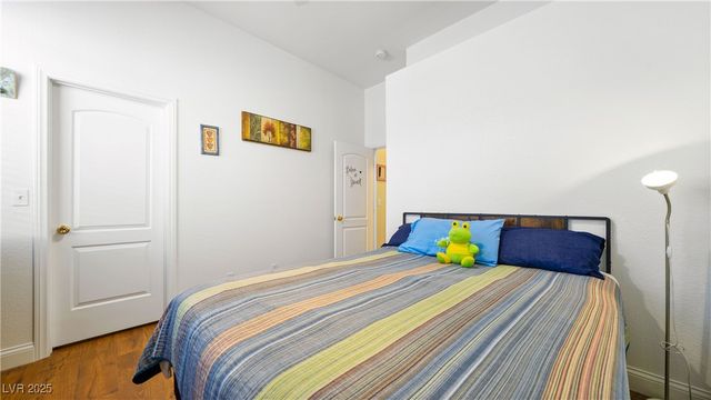 5213 Red Glory Drive, Las Vegas, NV 89130