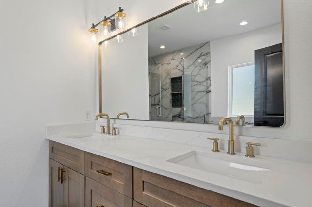 4437 Gunter Street A-B, Houston, TX 77020