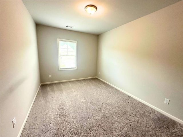 1935 Holman Forest Dr, Hoschton, GA 30548