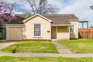 927 Walling Street, Houston, TX 77009