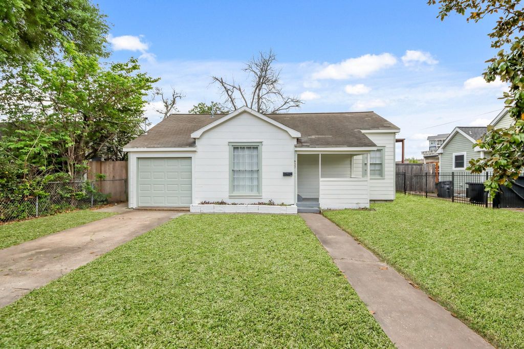 927 Walling Street, Houston, TX 77009