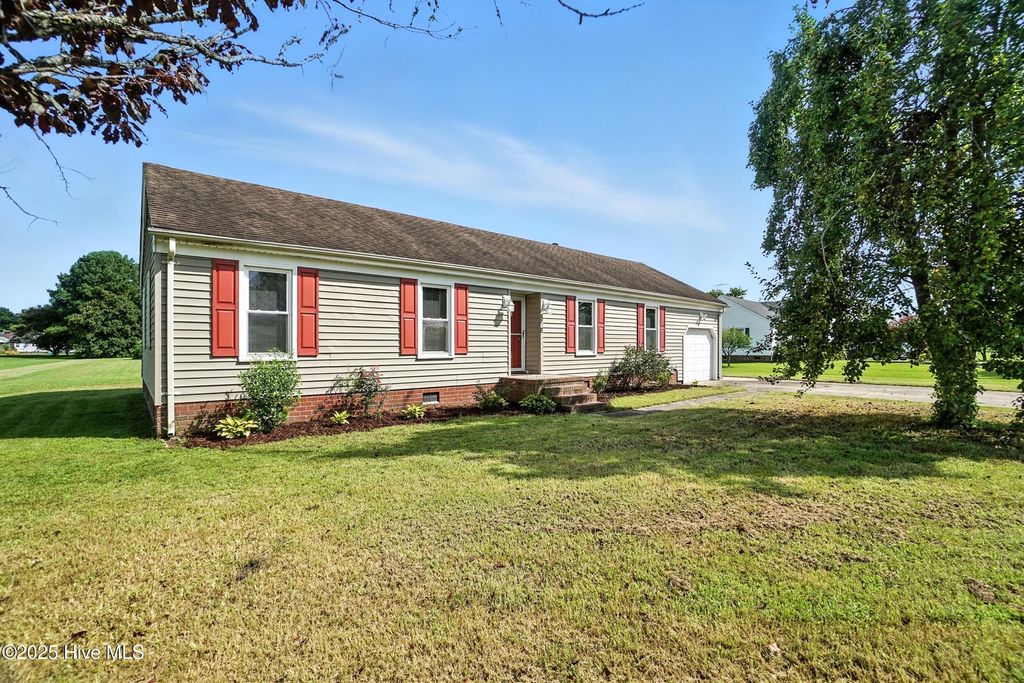 251 Puddin Ridge Road, Moyock, NC 27958