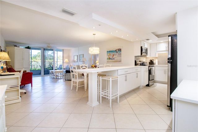 6300 MIDNIGHT PASS ROAD 110, Sarasota, FL 34242