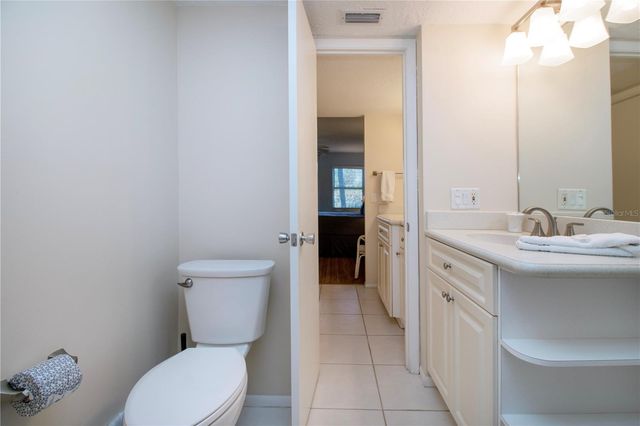 6300 MIDNIGHT PASS ROAD 110, Sarasota, FL 34242