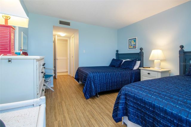 6300 MIDNIGHT PASS ROAD 110, Sarasota, FL 34242