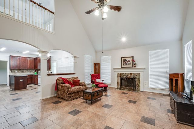 2203 Appian Way, New Caney, TX 77357