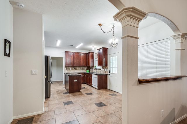 2203 Appian Way, New Caney, TX 77357
