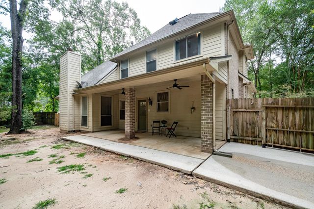 2203 Appian Way, New Caney, TX 77357