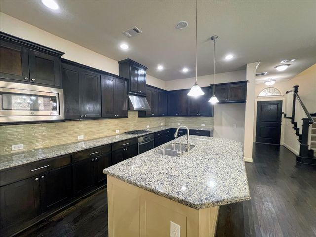 6622 Deleon Street, Irving, TX 75039