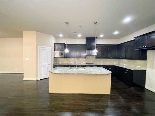 6622 Deleon Street, Irving, TX 75039