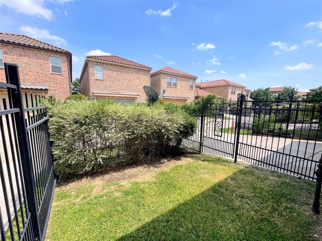 6622 Deleon Street, Irving, TX 75039