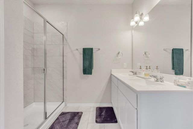 245 Jaycen LN, New Braunfels, TX 78130