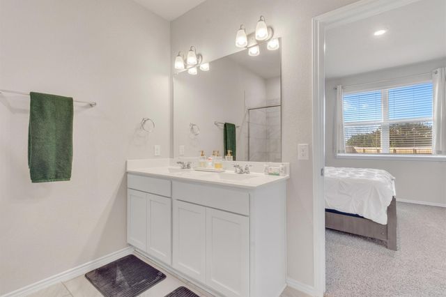 245 Jaycen LN, New Braunfels, TX 78130