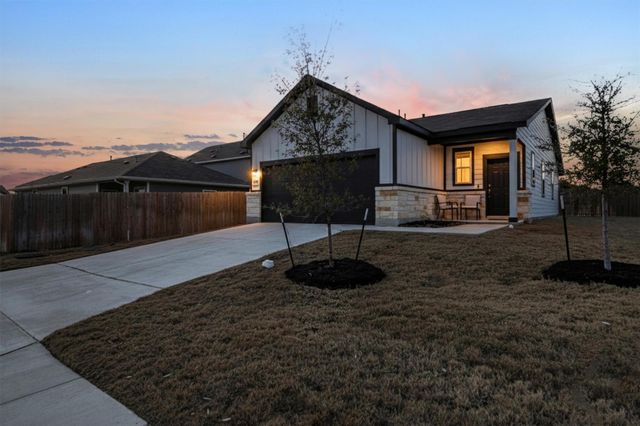 245 Jaycen LN, New Braunfels, TX 78130