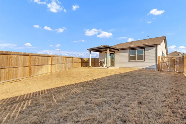 245 Jaycen LN, New Braunfels, TX 78130