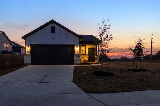 245 Jaycen LN, New Braunfels, TX 78130