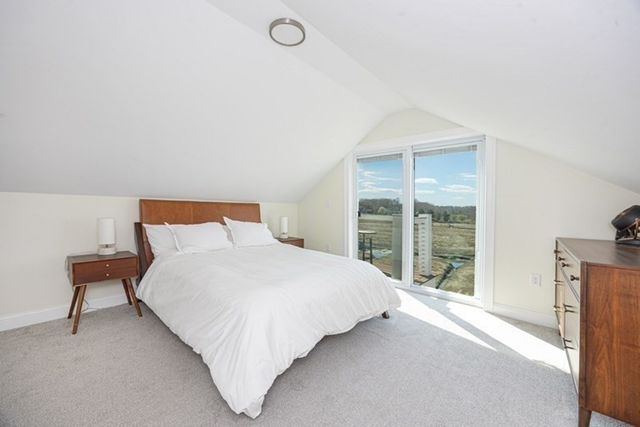 9 Chestnut Pl, Hingham, MA 02043