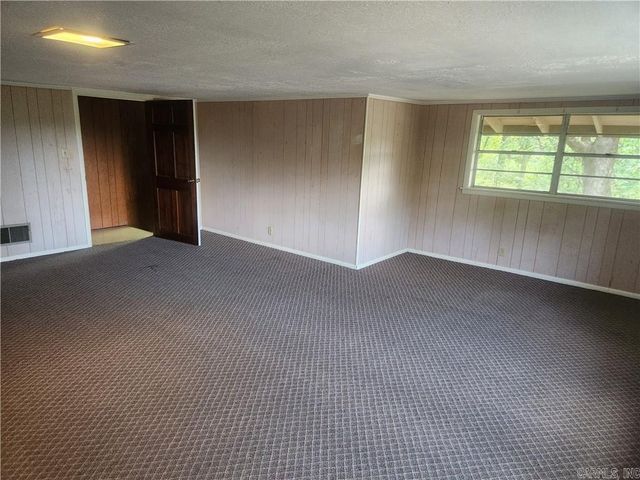 725 N Montgomery Street, Clarksville, AR 72830