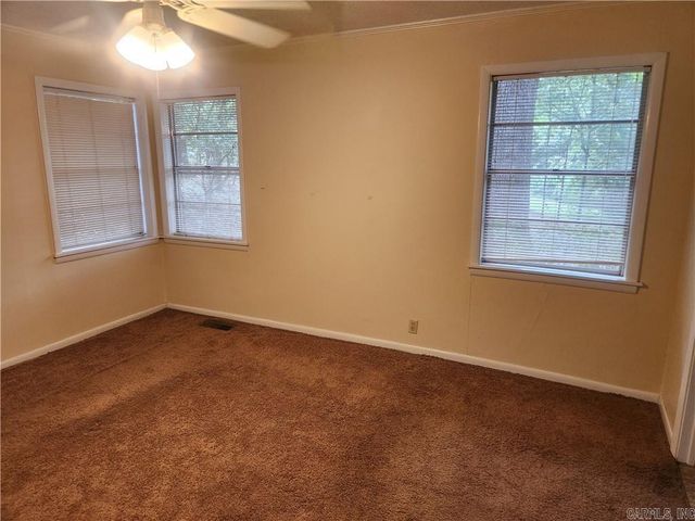 725 N Montgomery Street, Clarksville, AR 72830