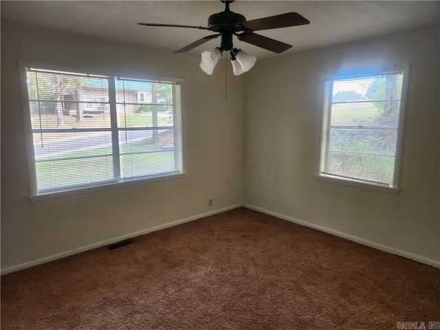 725 N Montgomery Street, Clarksville, AR 72830