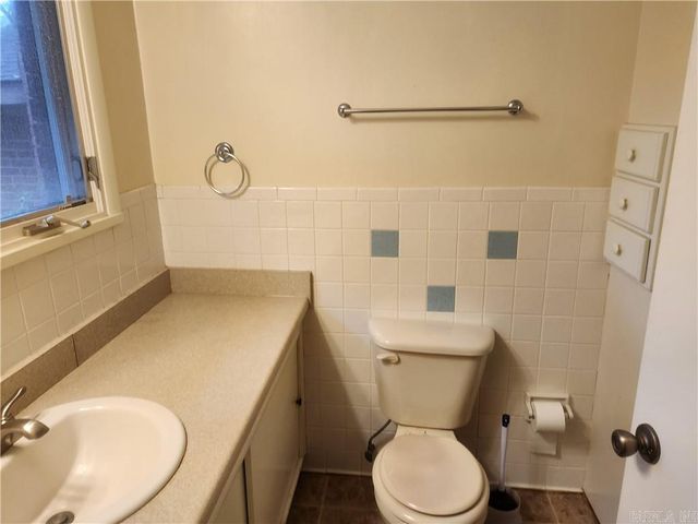 725 N Montgomery Street, Clarksville, AR 72830