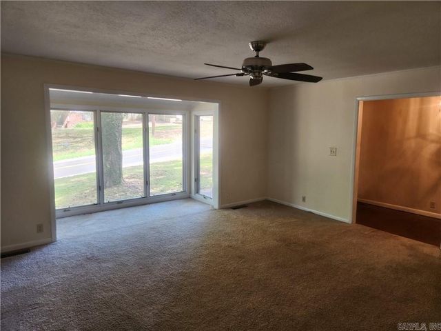 725 N Montgomery Street, Clarksville, AR 72830