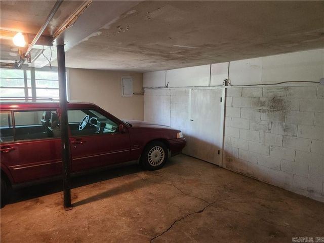 725 N Montgomery Street, Clarksville, AR 72830