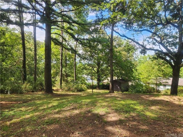 725 N Montgomery Street, Clarksville, AR 72830