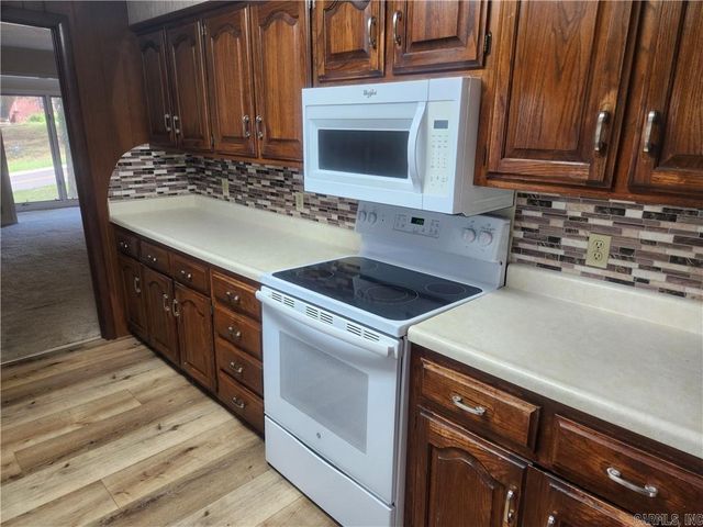 725 N Montgomery Street, Clarksville, AR 72830