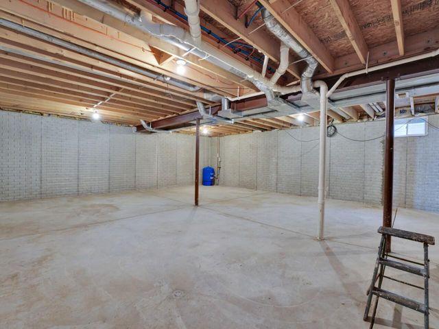 8300 Fishman ROAD, Burlington, WI 53105