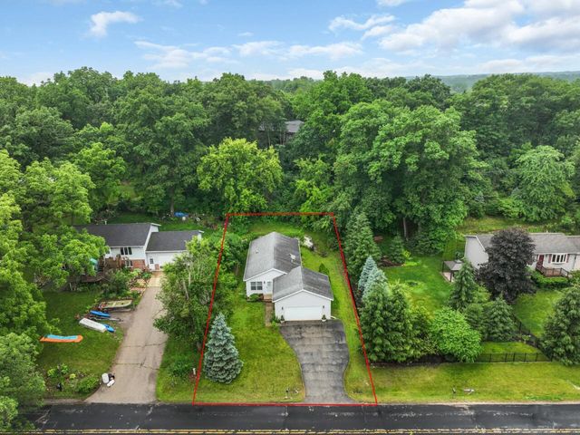 8300 Fishman ROAD, Burlington, WI 53105