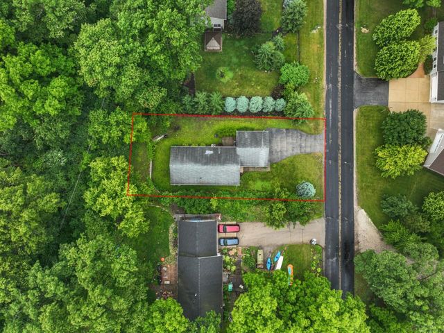 8300 Fishman ROAD, Burlington, WI 53105