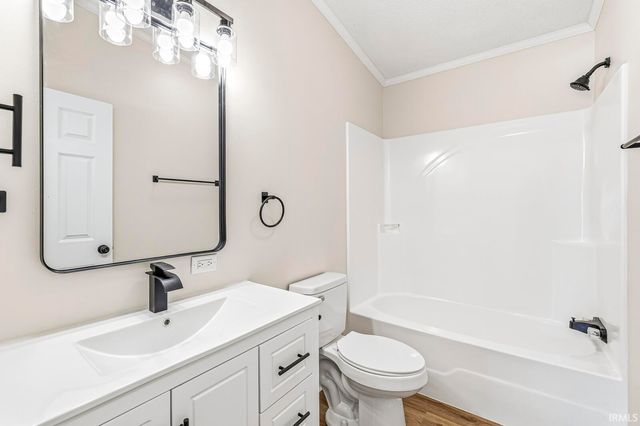 54326 Kerryhaven Drive, Elkhart, IN 46514