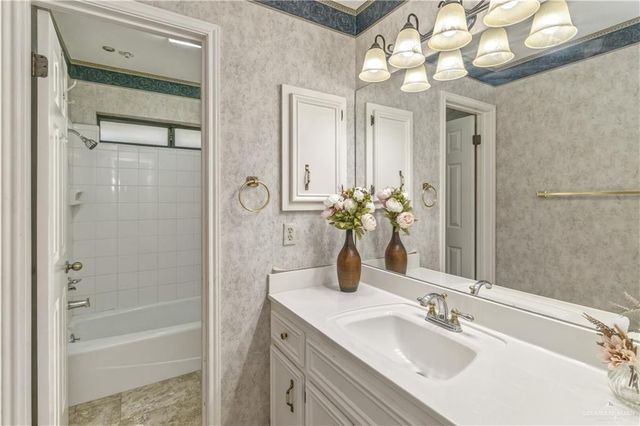 308 Kiwi Street, Mcallen, TX 78504