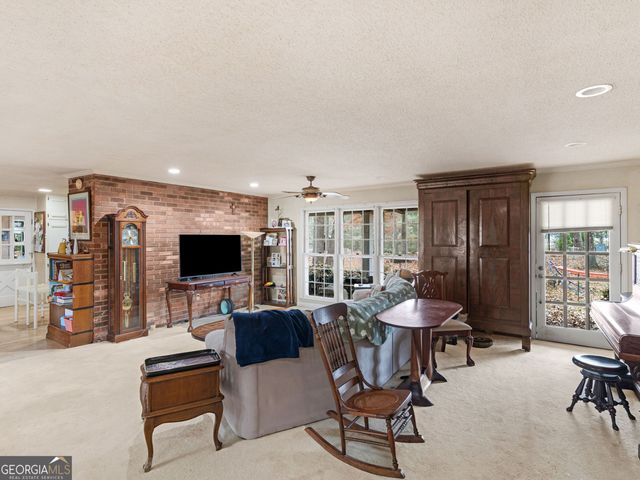 879 Rocky Creek Road, Hampton, GA 30228