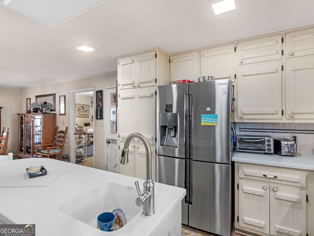 879 Rocky Creek Road, Hampton, GA 30228