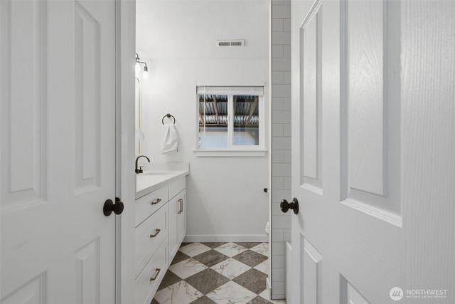 413 104th Avenue E, Edgewood, WA 98372
