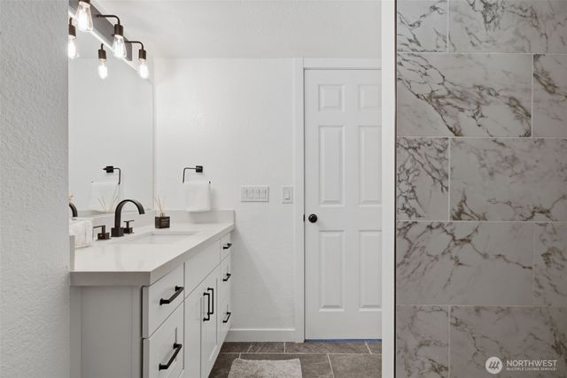 413 104th Avenue E, Edgewood, WA 98372
