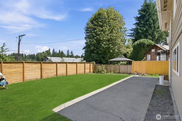 413 104th Avenue E, Edgewood, WA 98372