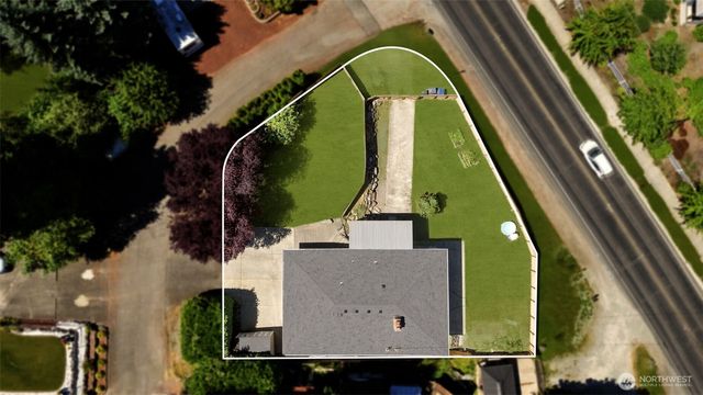 413 104th Avenue E, Edgewood, WA 98372