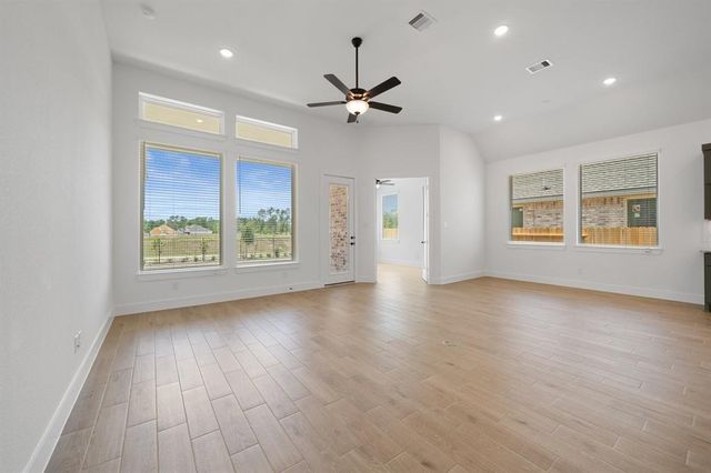 18060 Brennie Bird Lane, Conroe, TX 77302