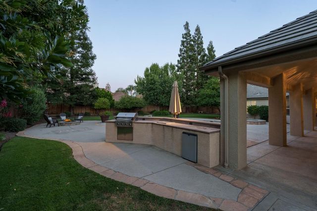 10260 N Archie Avenue, Fresno, CA 93730