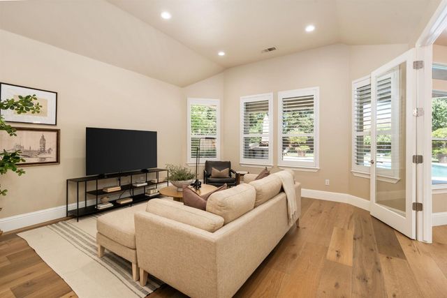 10260 N Archie Avenue, Fresno, CA 93730