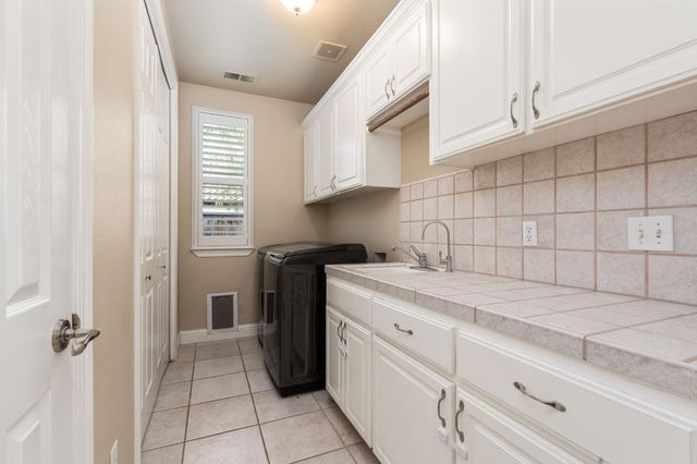 10260 N Archie Avenue, Fresno, CA 93730