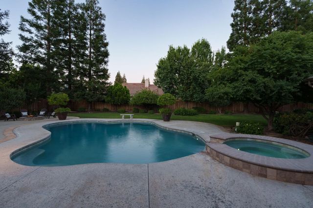 10260 N Archie Avenue, Fresno, CA 93730