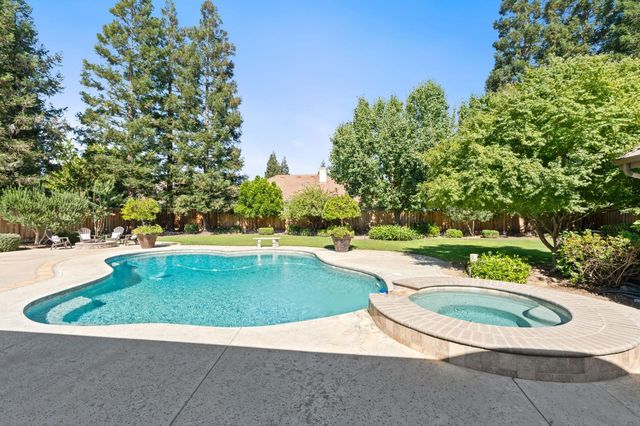 10260 N Archie Avenue, Fresno, CA 93730