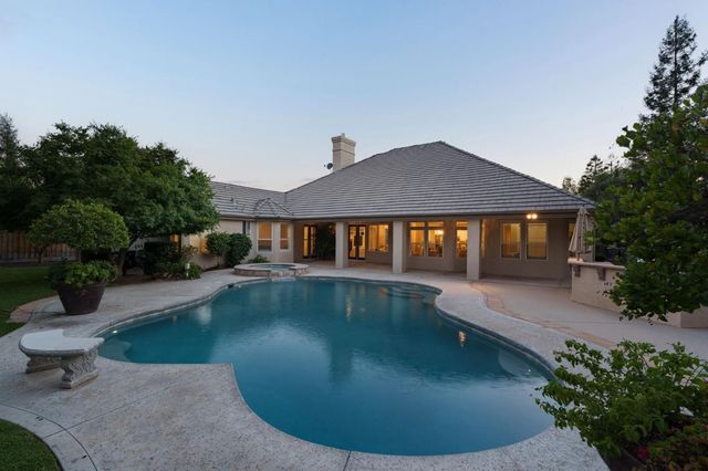 10260 N Archie Avenue, Fresno, CA 93730
