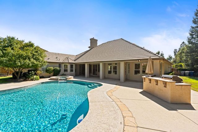 10260 N Archie Avenue, Fresno, CA 93730